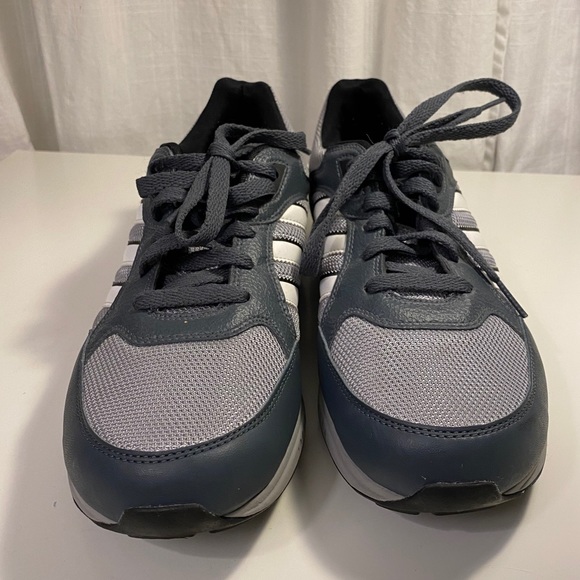 Like New Men’s Adidas ZX95 Sneakers - Picture 2 of 10
